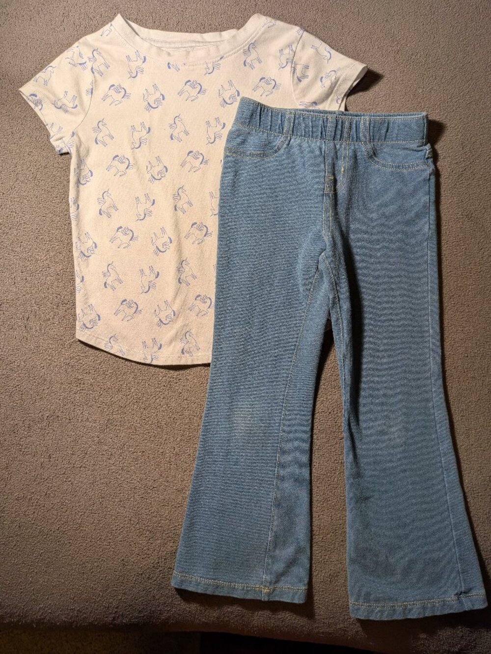 Cat & Jack Girls Unicorn Tee Flare Jeans Outfit Size 4/5